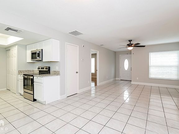 4th image of 319 Buttonwood Dr