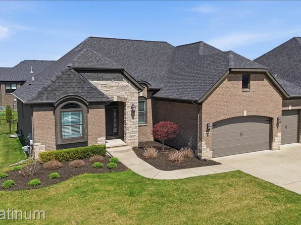 22003 Chaucer Ct, Macomb, MI 48044