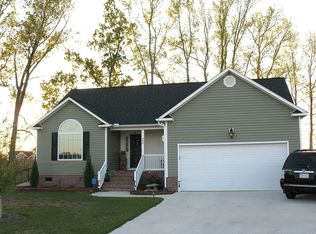 504 Tucker Rd, Grimesland, NC 27837