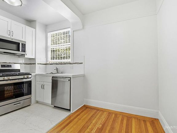 3rd image of 2325 Jackson St #102-K