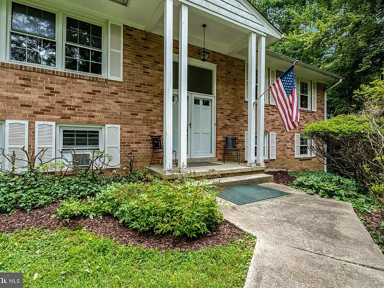 5315 Summit Dr — Photo 3