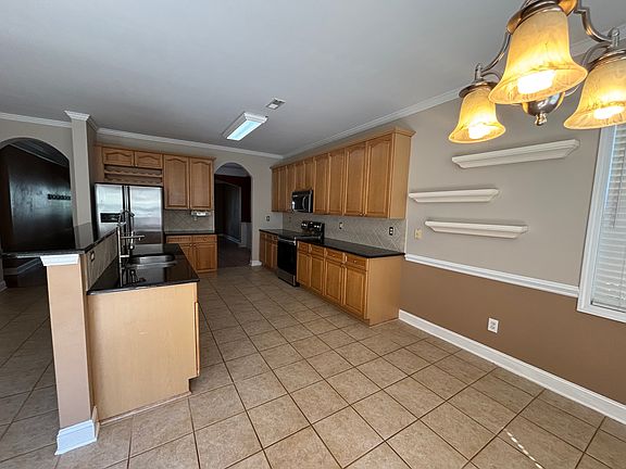 5th image of 124 Morrocroft Ln