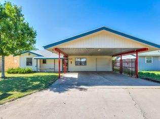1129 E 24th 1/2 St, San Angelo, TX 76903