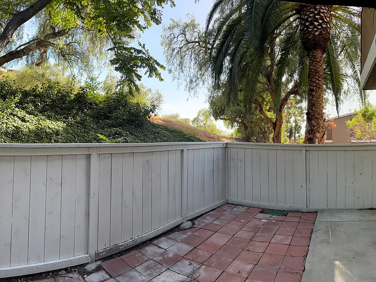 4231 Vista Del Rio Way #4 — Photo 38