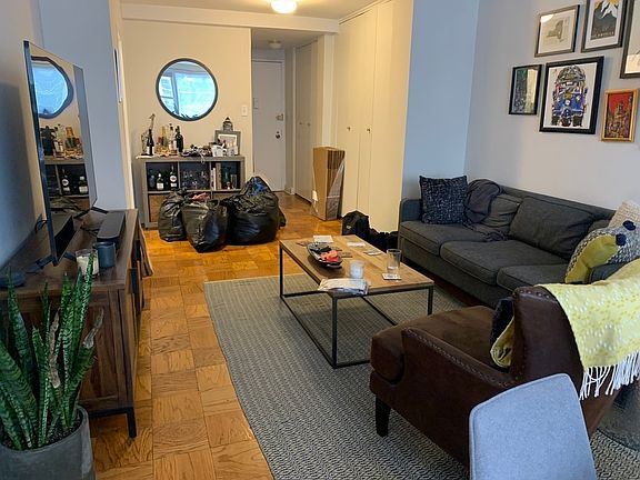 2nd image of 1404 2nd Ave #3E