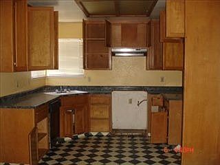 4th image of 16526 W Delhi Ave