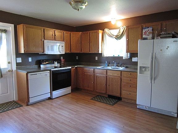 Large country kitchen