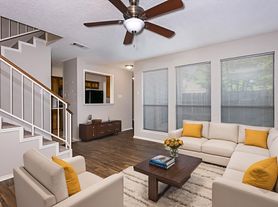 2805 Meadow Park Drive