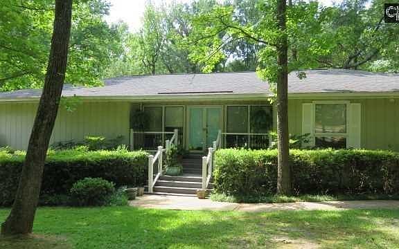 2nd image of 146 E Selwood Ln