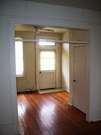 1st image of 841 Delachaise St