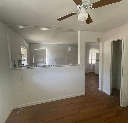 3rd image of 645 NE 35th St #1