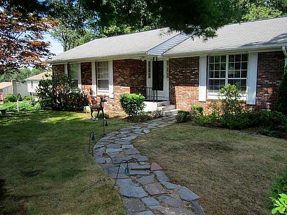2nd image of 76 Woodhaven Blvd