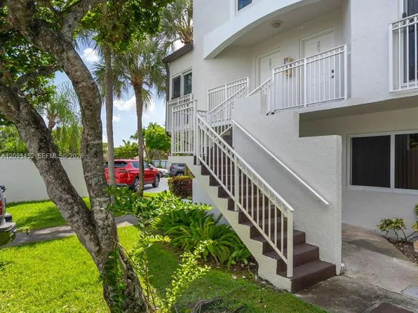 8630 NW 5th Ter, Miami, FL