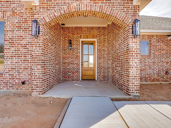 2nd image of 117 Clare Rd