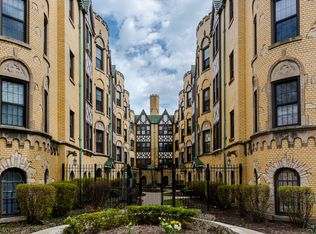 4211 N Kedvale Ave APT 3G, Chicago, IL 60641