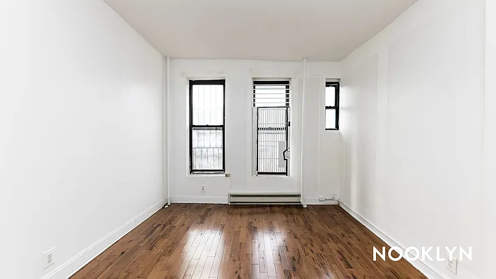 Rented by Nooklyn NYC LLC | media 13