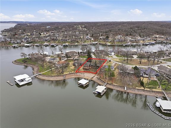 3rd image of 2377 Lake Acres