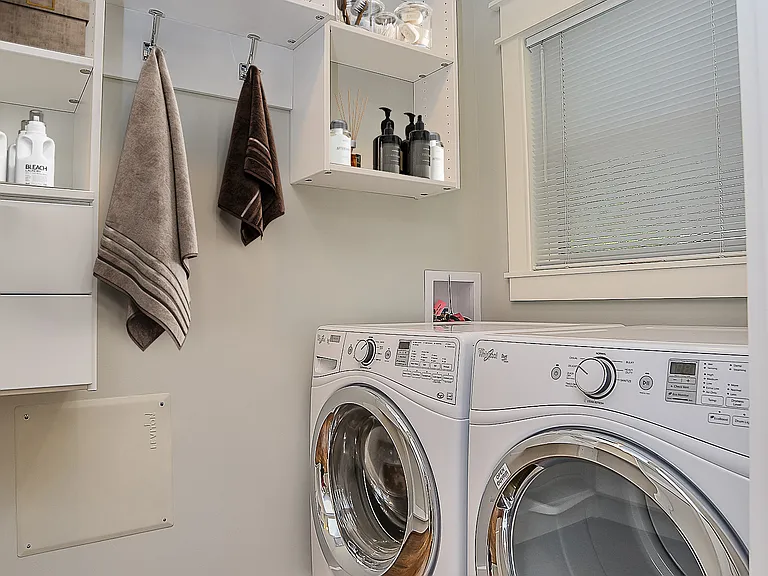 1919 N Dinwiddie St #1 — Photo 34