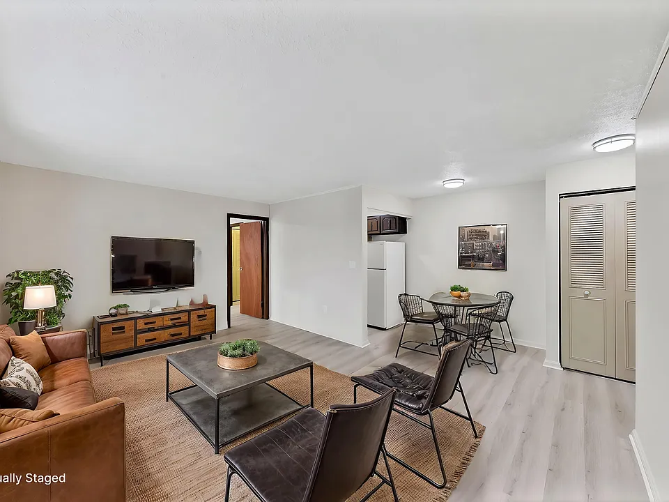 192 Pennsylvania Ave #1