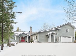 24 Finley Dr, Tiny, ON L0L2J0