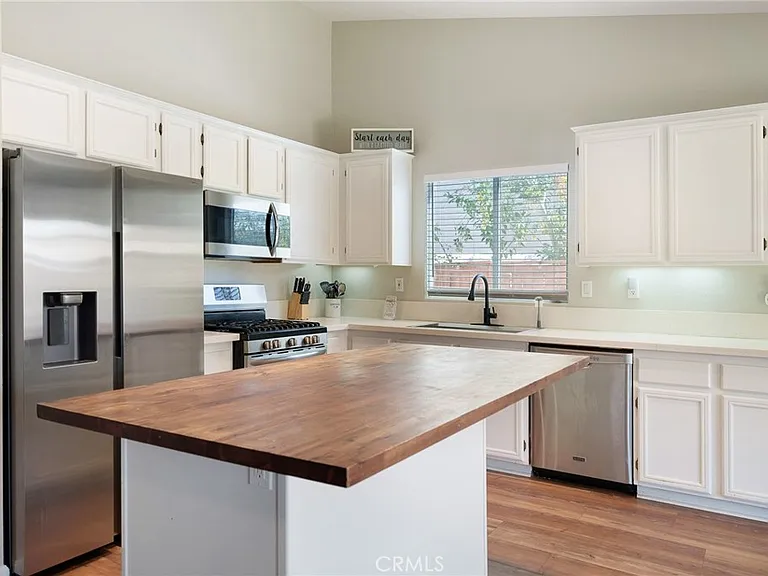 25349 Silverwood Ln — Photo 21