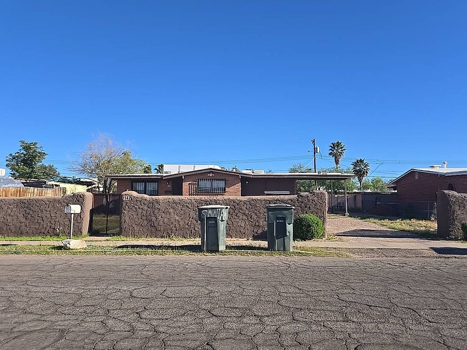 1st image of 142 W Santa Paula St