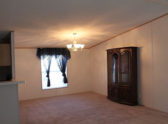 140 Timber Ridge Loop dining room_05182015
