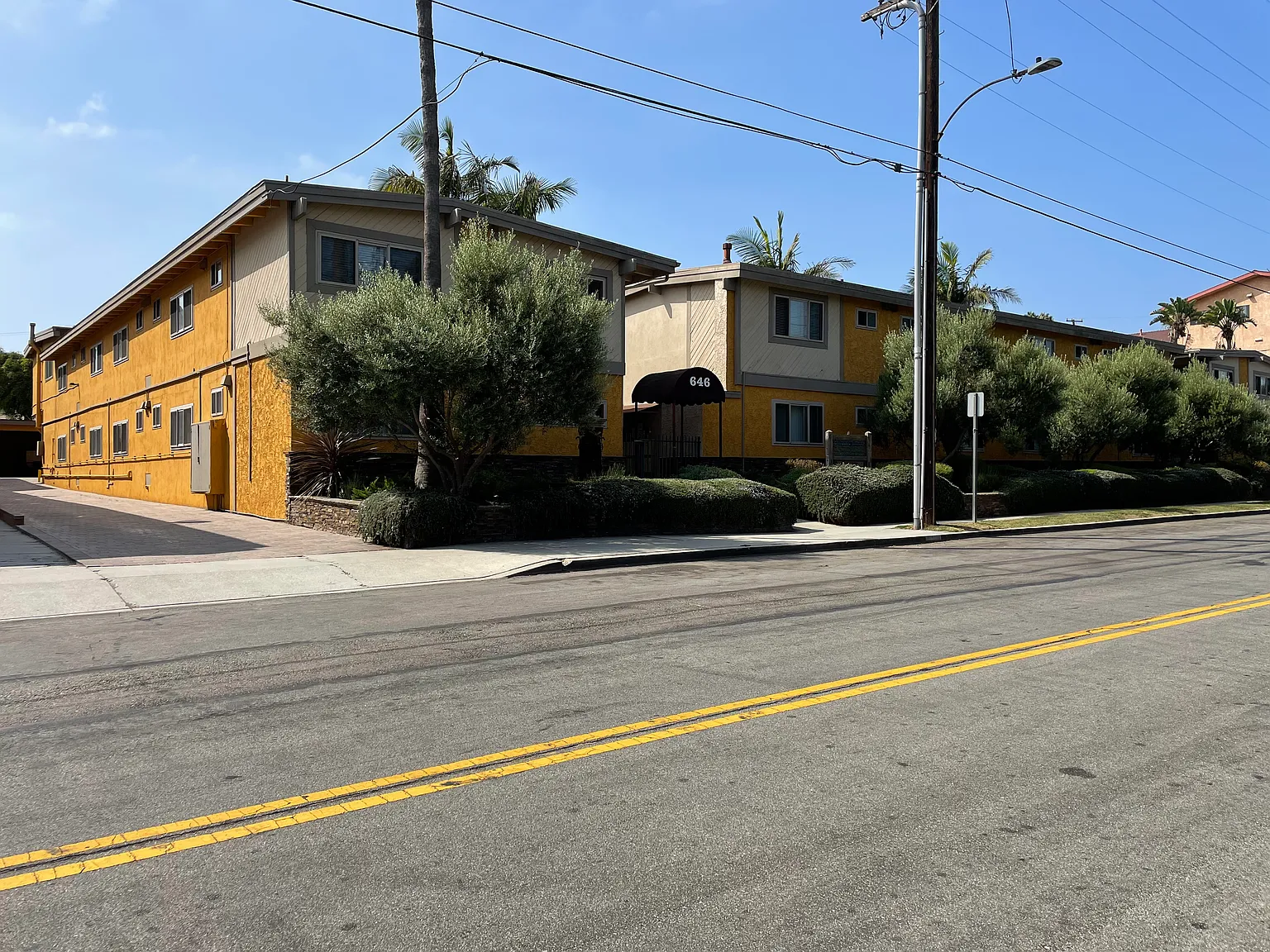 Seabreeze Apartments — Photo 2