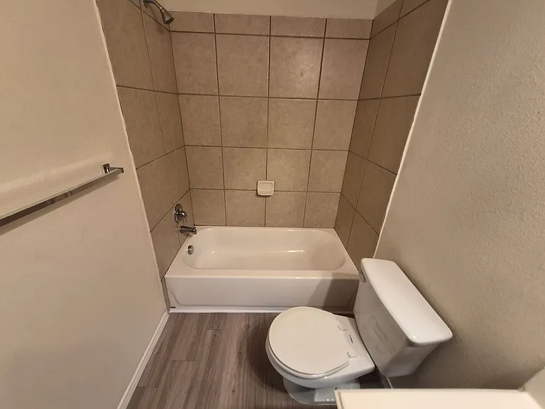 7208 Colina Way — Photo 27