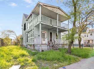 2230 E 70th St, Cleveland, OH