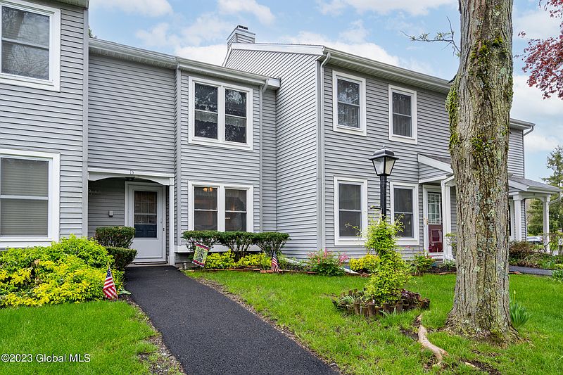 2nd image of 15 Raleigh Drive