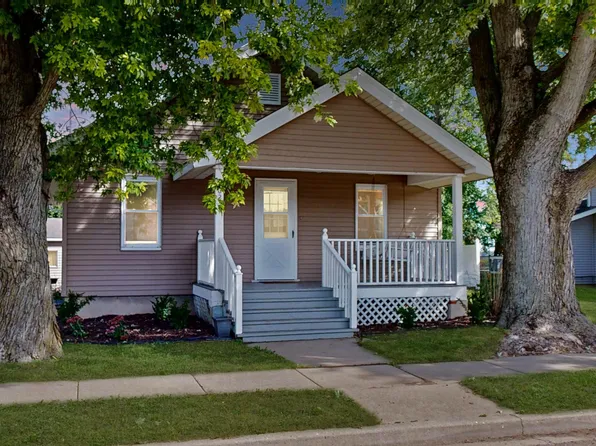 102 N 2nd St, Dunlap, IL 61525
