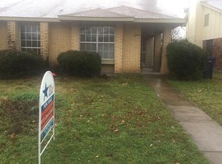 3907 Queens Ct, Garland, TX 75043