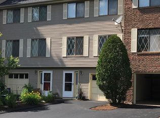 5 Burberry Ct, Merrimack, NH 03054