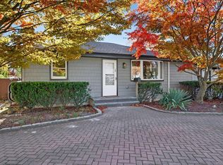 14 Muncey Road, Bay Shore, NY 11706