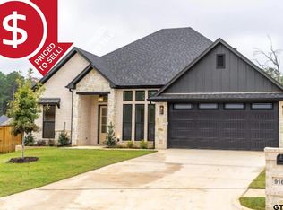 9162 Cave Branch Cv, Tyler, TX 75703