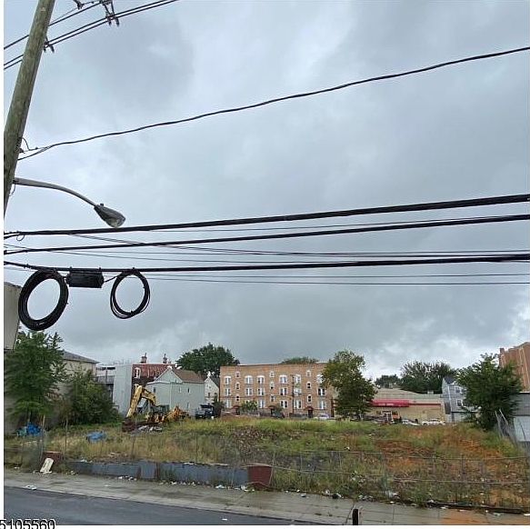 1st image of 433 E Jersey St #443