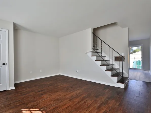 Maize Village, 3421-3431 Maize Rd #3423-D, Columbus, OH 43224