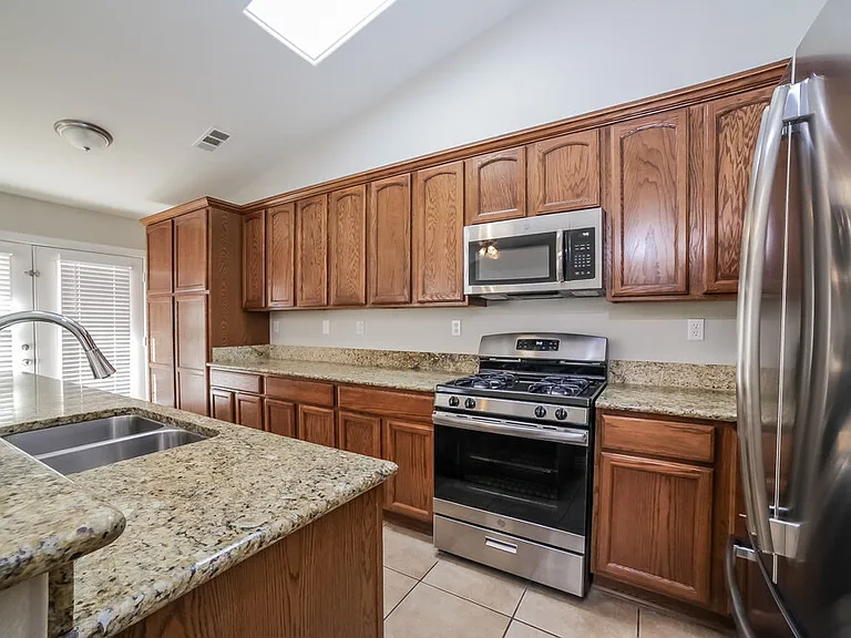 3003 Yukon Flats Ct — Photo 6
