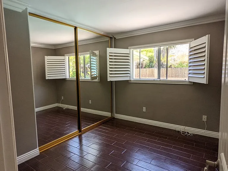 4865 Campanile Dr — Photo 37