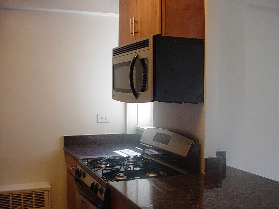 2nd image of 200 Cozine Ave APT 3J