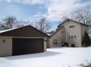 3737 Grove Rd, Green Bay, WI 54311