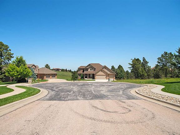 3rd image of 6606 Maidstone Ct