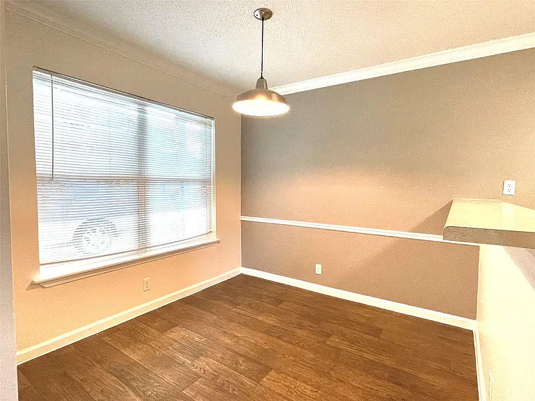 10011 Quail Valley Blvd #B — Photo 4
