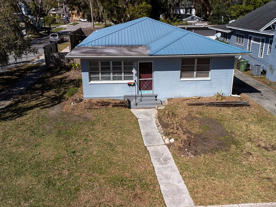 64 Fullerwood Dr