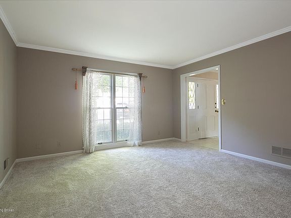 4th image of 2209 Douglass Blvd