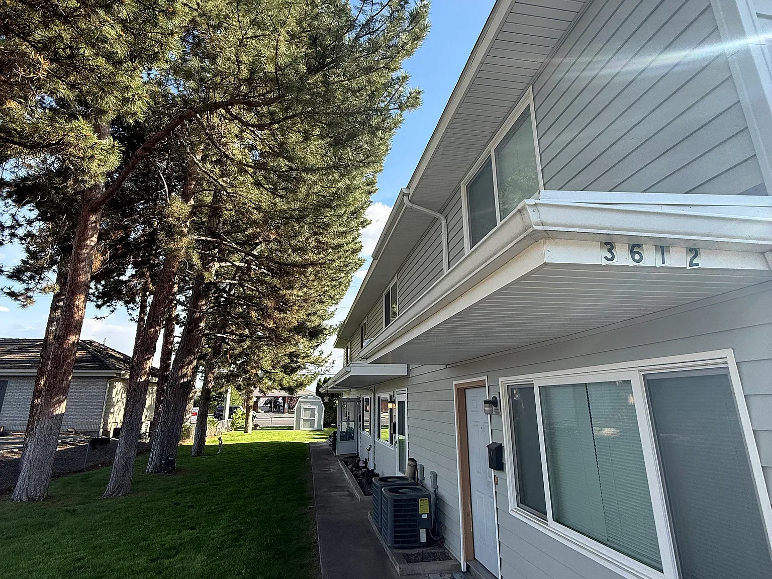 2 bed, 1000 sqft, $1,500 — Photo 2