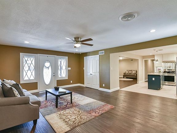 5th image of 7620 Dover Ln