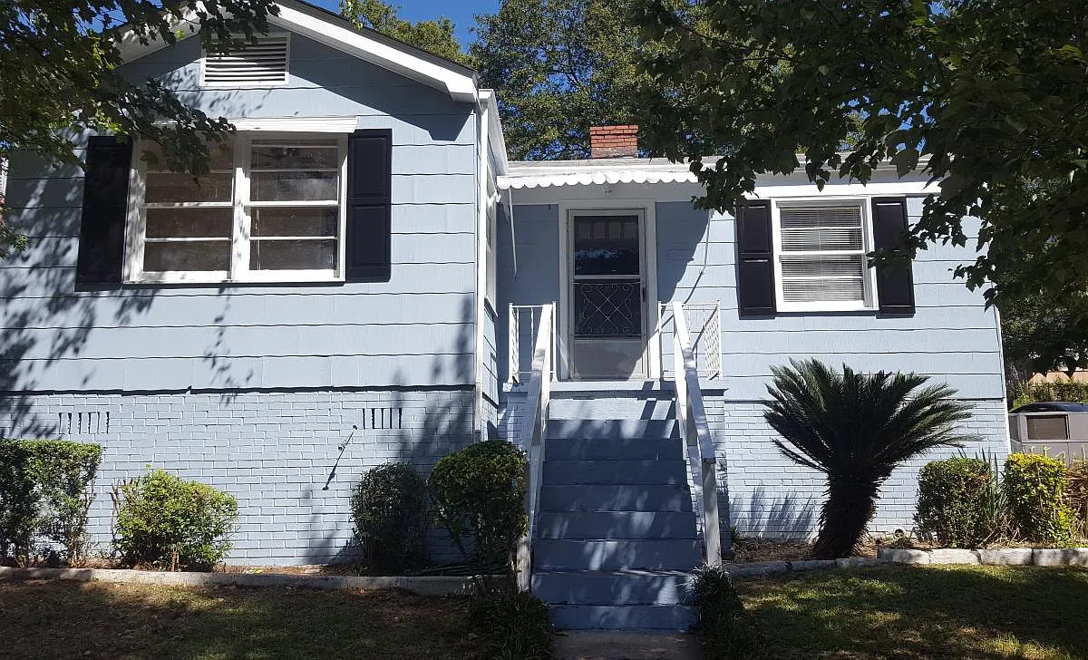 2 bed, 959 sqft, $1,574 — Photo 1