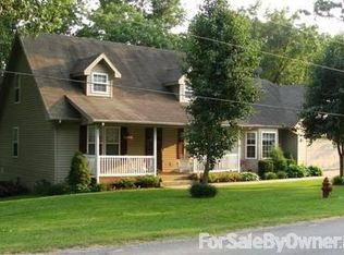 1210 Lake Road Dr, Cassville, MO 65625